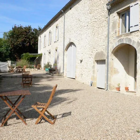 招待所 Les Foucauds 3*