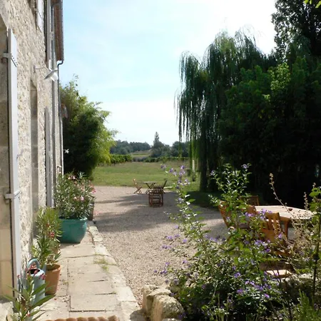 招待所 Les Foucauds 3*