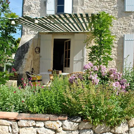 Les Foucauds 招待所 3*